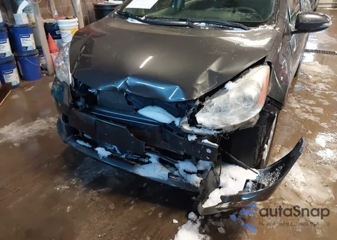 2013 Toyota Prius C Three from USA, damaged, VIN JTDKDTB35D1049233